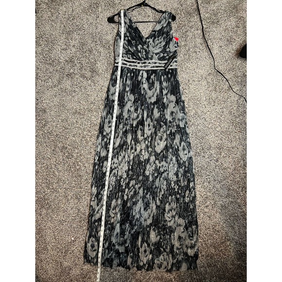 R&M Richards Long Formal Metallic Print Crinkle Dress Rhinestone Trim 6 - Picture 7 of 8